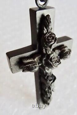 CROSS VICTORIAN MOURNING CARVED ROSE BOG WOOD PENDANT ANTIQUE JEWELRY neocurio