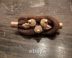 Victorian woven hairwork brooch/pin